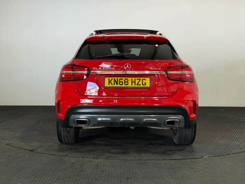 Mercedes-Benz GLA Class 2.1 Gla220d Amg Line Premium Plus Suv Red #6