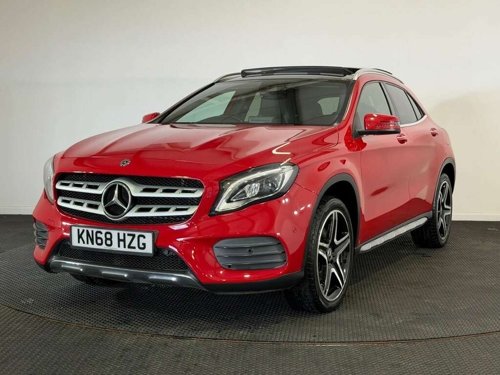 Mercedes-Benz GLA Class 2.1 Gla220d Amg Line Premium Plus Suv Red #3