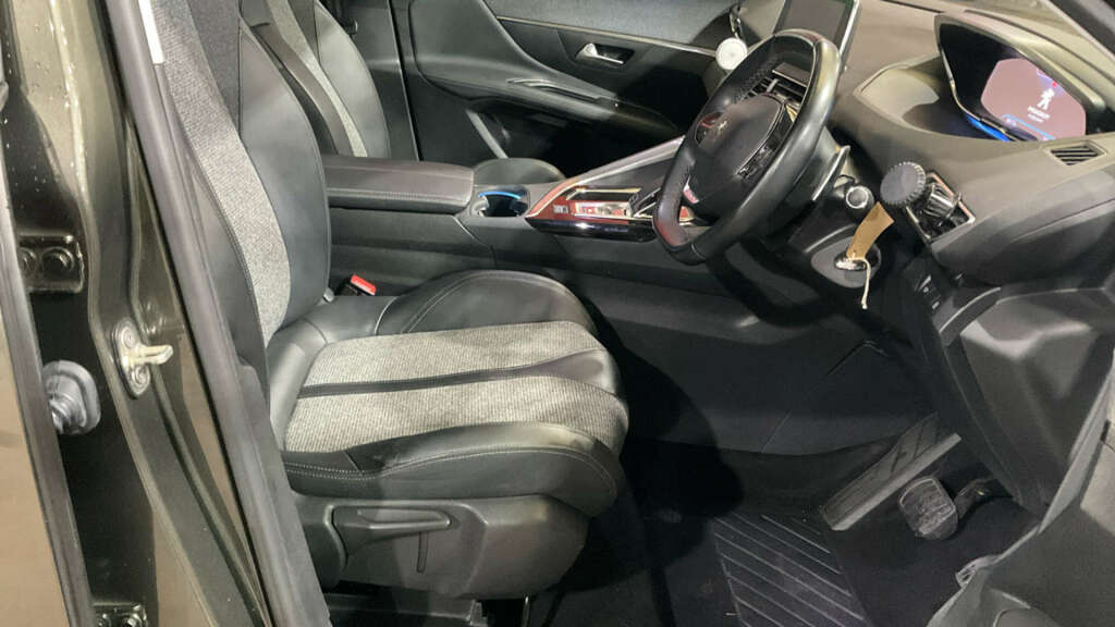 Peugeot 3008 Blue #11