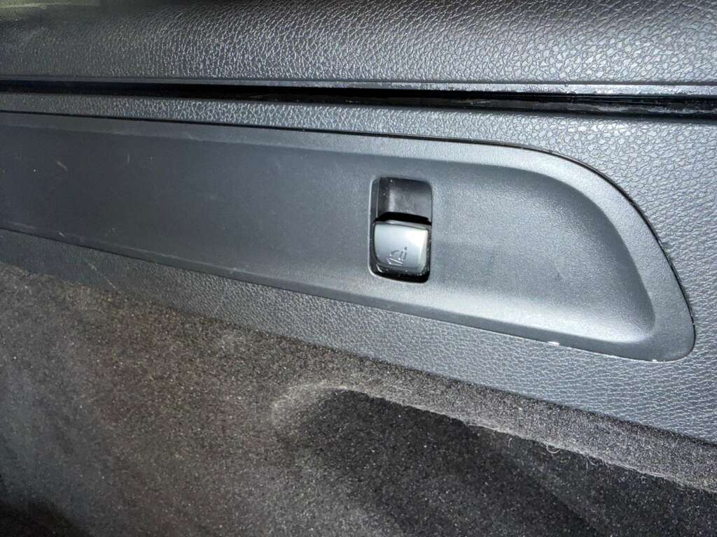 Mercedes-Benz GLC Class 220 D 4Matic Se Exec Silver #23