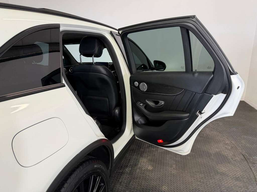 Mercedes-Benz GLC Class 220 D 4Matic Se Exec Silver #60