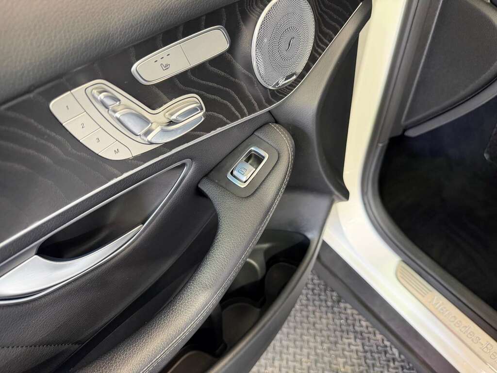Mercedes-Benz GLC Class 220 D 4Matic Se Exec Silver #74