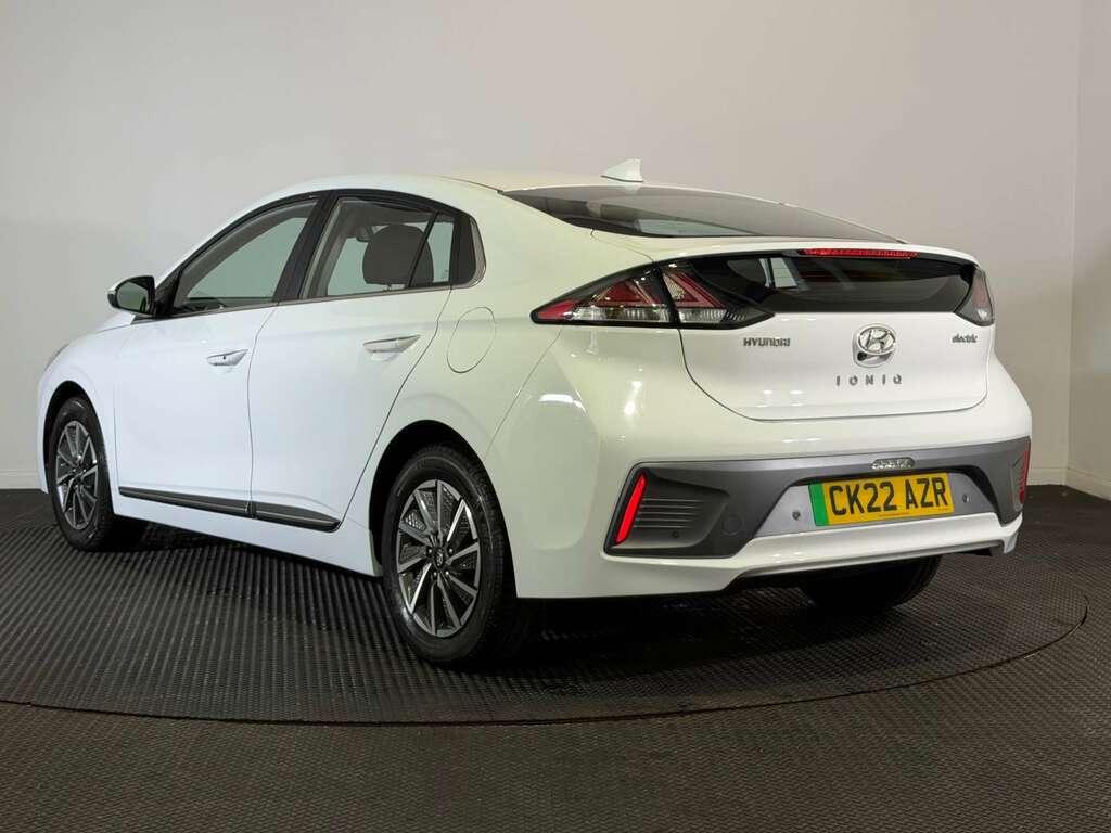 Hyundai Ioniq 38.3Kwh Premium Hatchback 136 P White #5