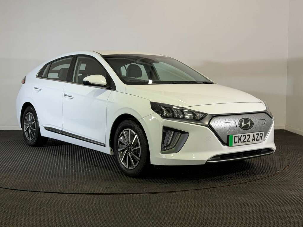 Hyundai Ioniq 38.3Kwh Premium Hatchback 136 P White