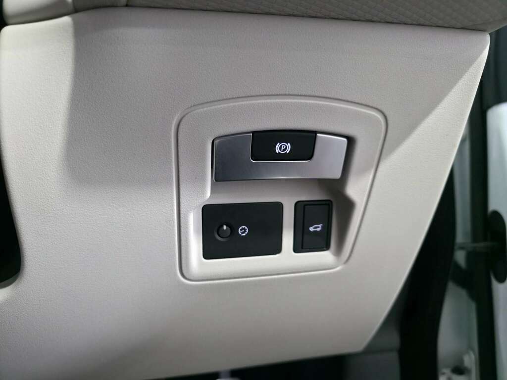 Land Rover Range Rover Velar D300 R-dynamic Hse Silver #26