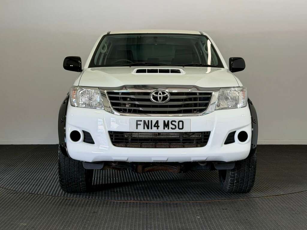 Toyota HILUX 2.5 D-4d Active Pickup Extended Cab Man White #2