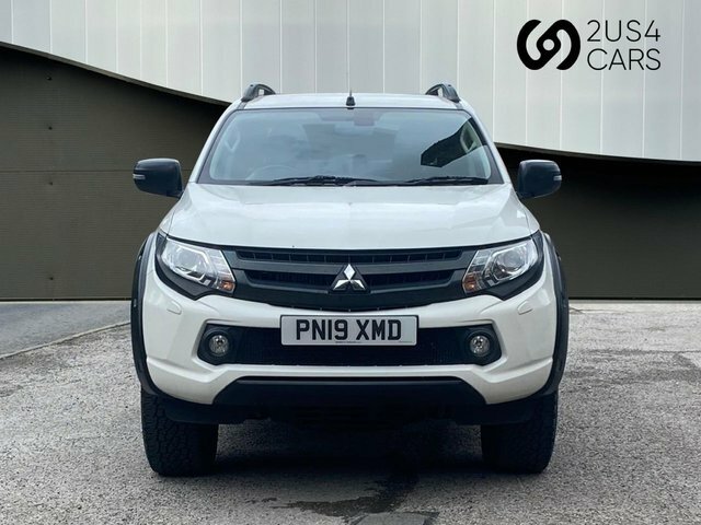 Mitsubishi L200 2.4 Di-d Dc Barbarian Pickup Double Cab White #2