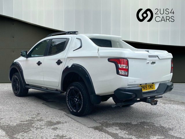 Mitsubishi L200 2.4 Di-d Dc Barbarian Pickup Double Cab White #5