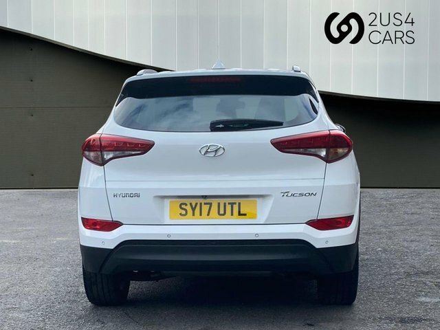 Hyundai Tucson S White #6