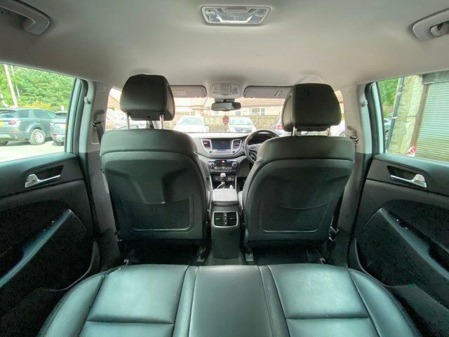 Hyundai Tucson S White #10