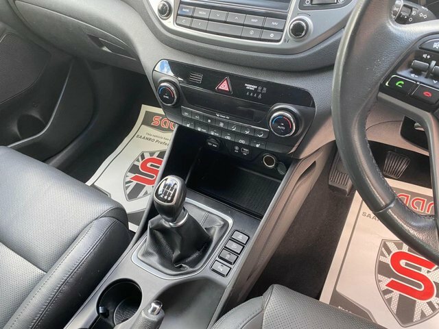 Hyundai Tucson S White #21