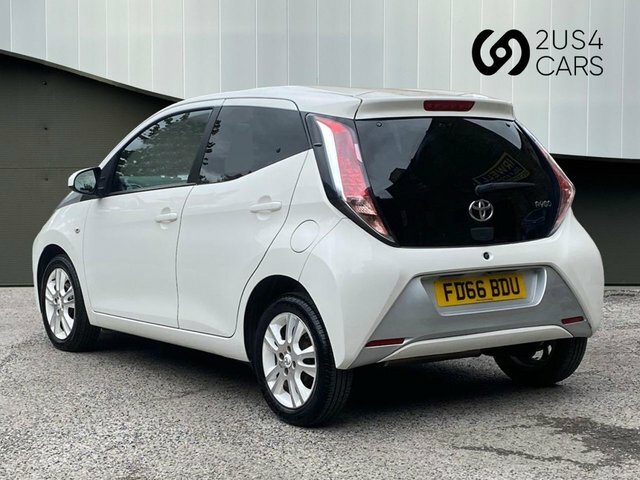 Toyota Aygo 1.0 Vvt-i X-pure Hatchback Euro White #5