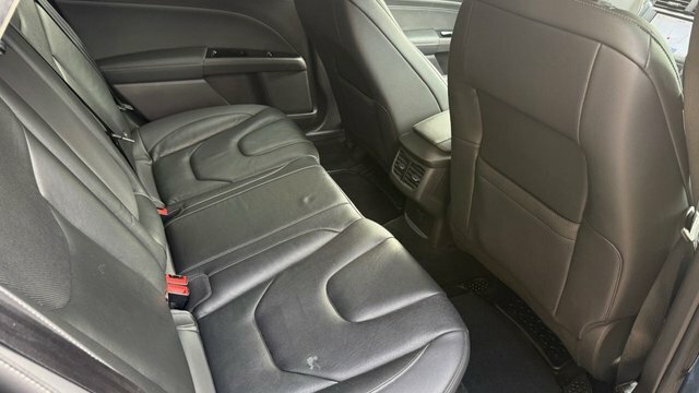 Ford Mondeo Mondeo Titanium Edition Hev Red #13