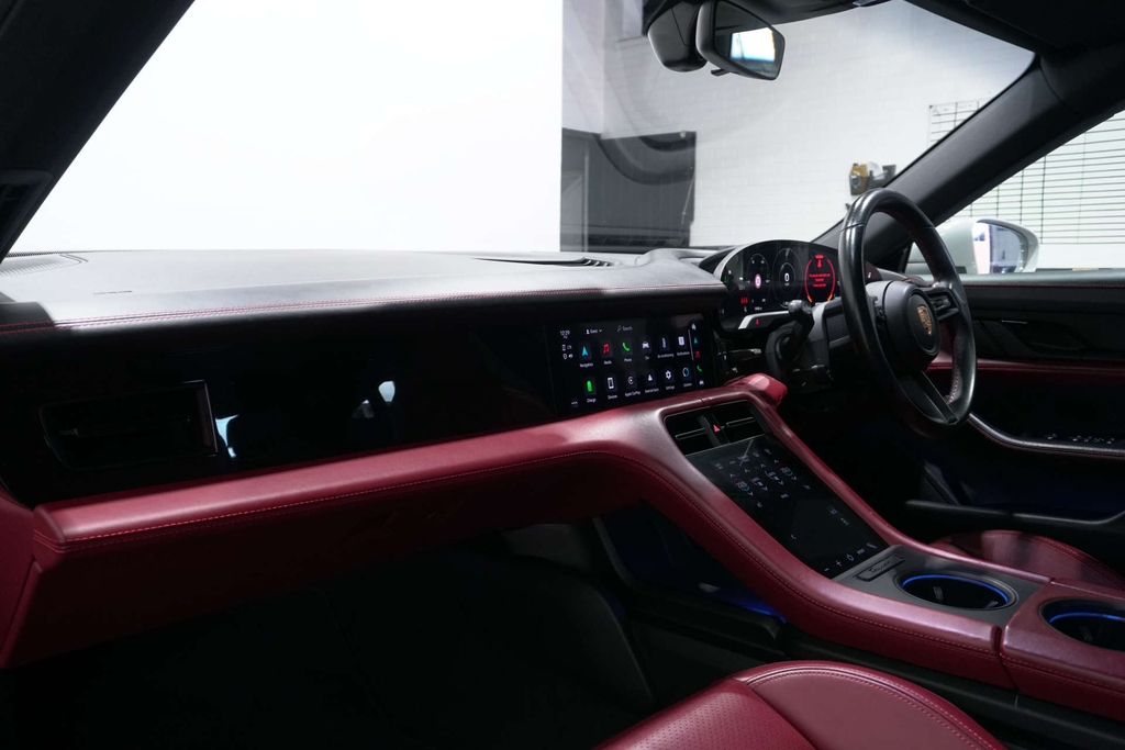Porsche Taycan Performance Plus 93.4Kwh 4S Saloon 4 #4