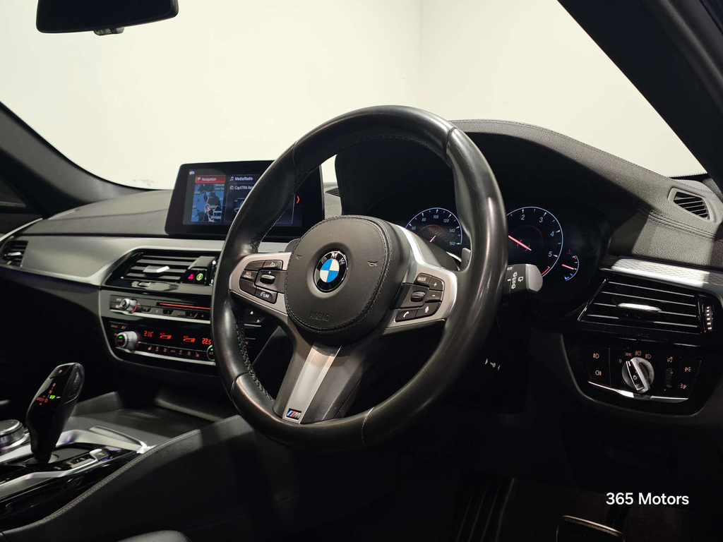 BMW 5 Series 530D M Sport Touring Xdrive Euro 6 S Blue