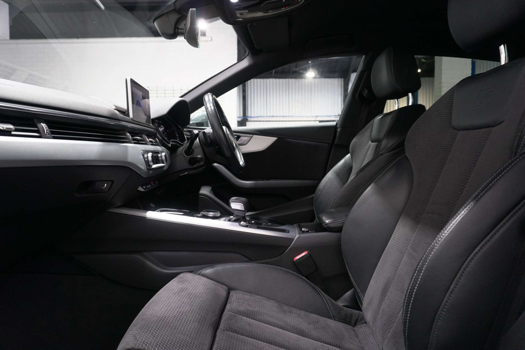 Audi A5 S5 Quattro Tiptronic Black #16