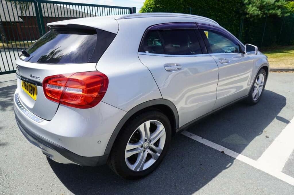 Mercedes-Benz GLA Class 250 4Matic...only 19233 Miles Silver #5