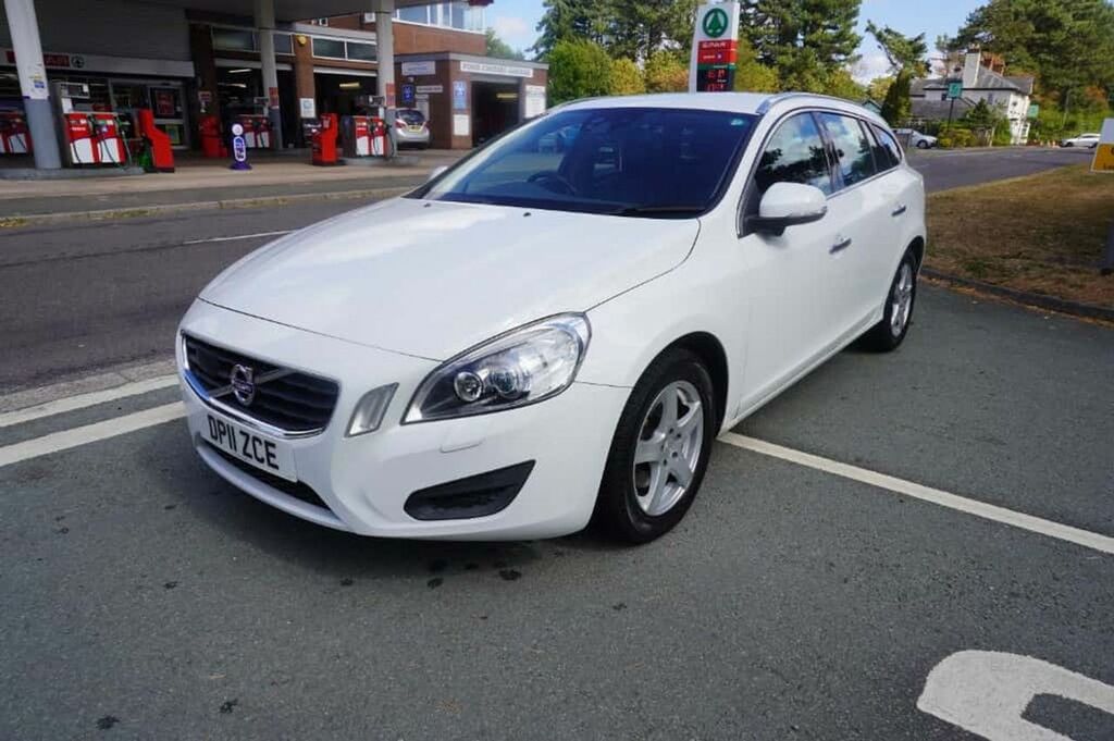 Volvo V60 D3 Se Silver #3