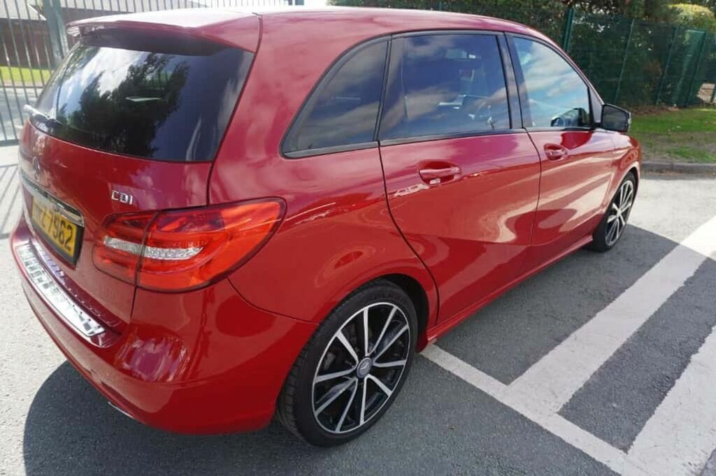 Mercedes-Benz B Class B180 Cdi Blueefficiency Sport Red #6