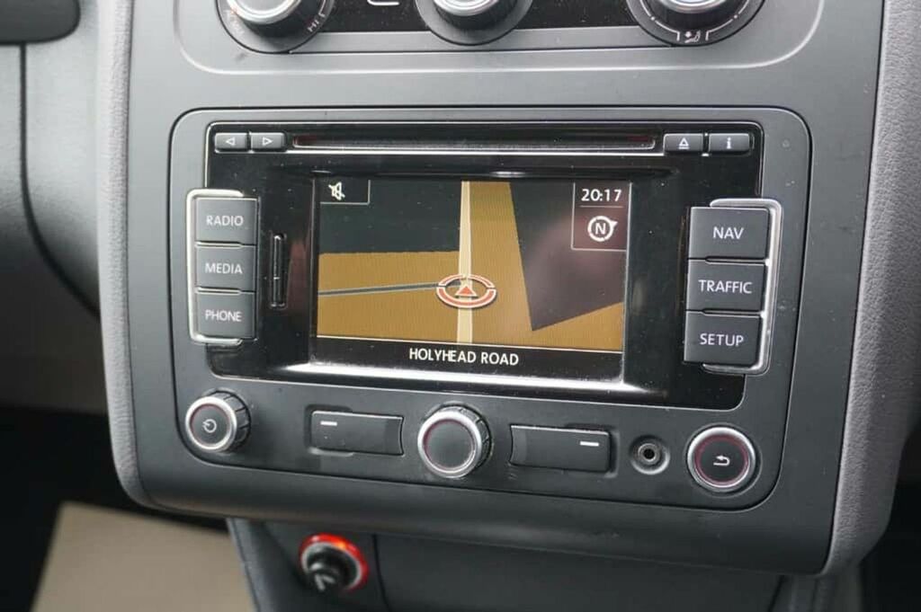 Volkswagen Touran Automatic  #21