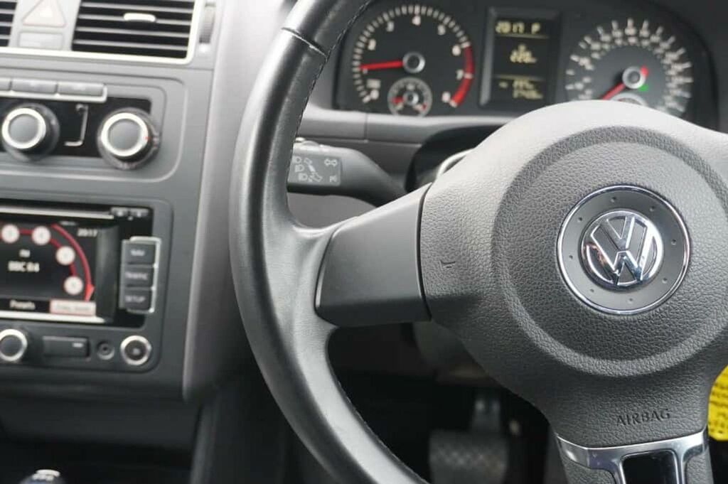 Volkswagen Touran Automatic  #19