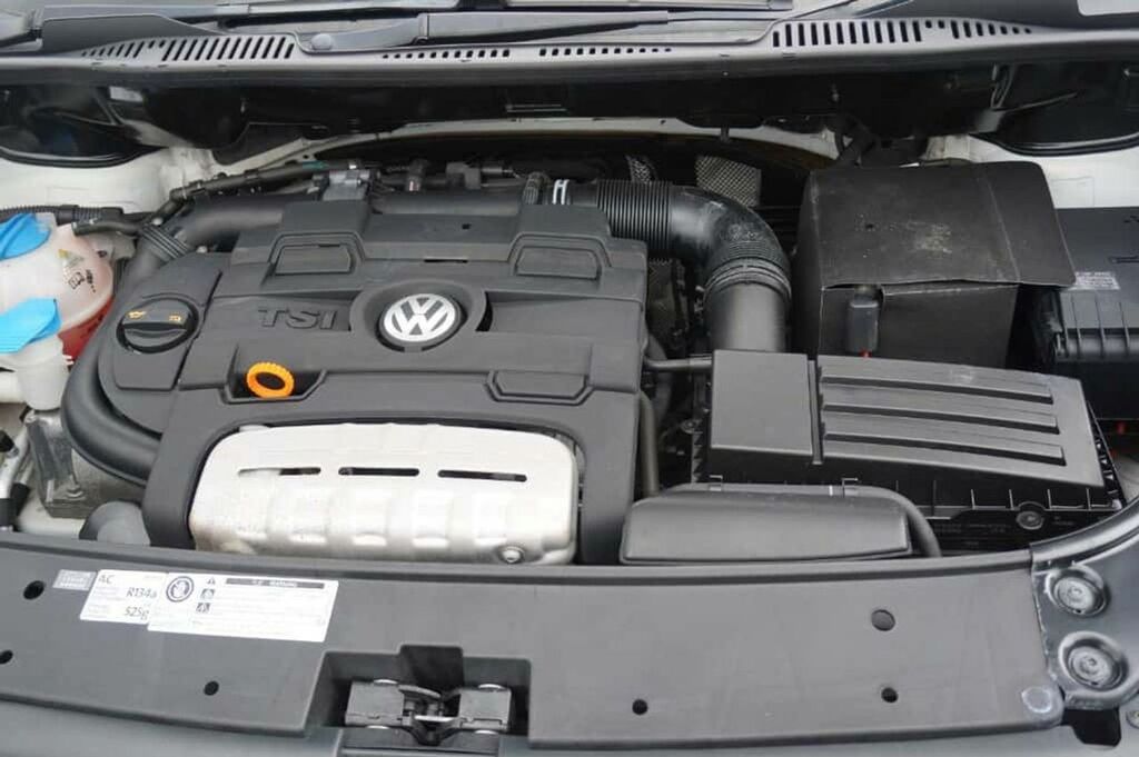 Volkswagen Touran Automatic  #24