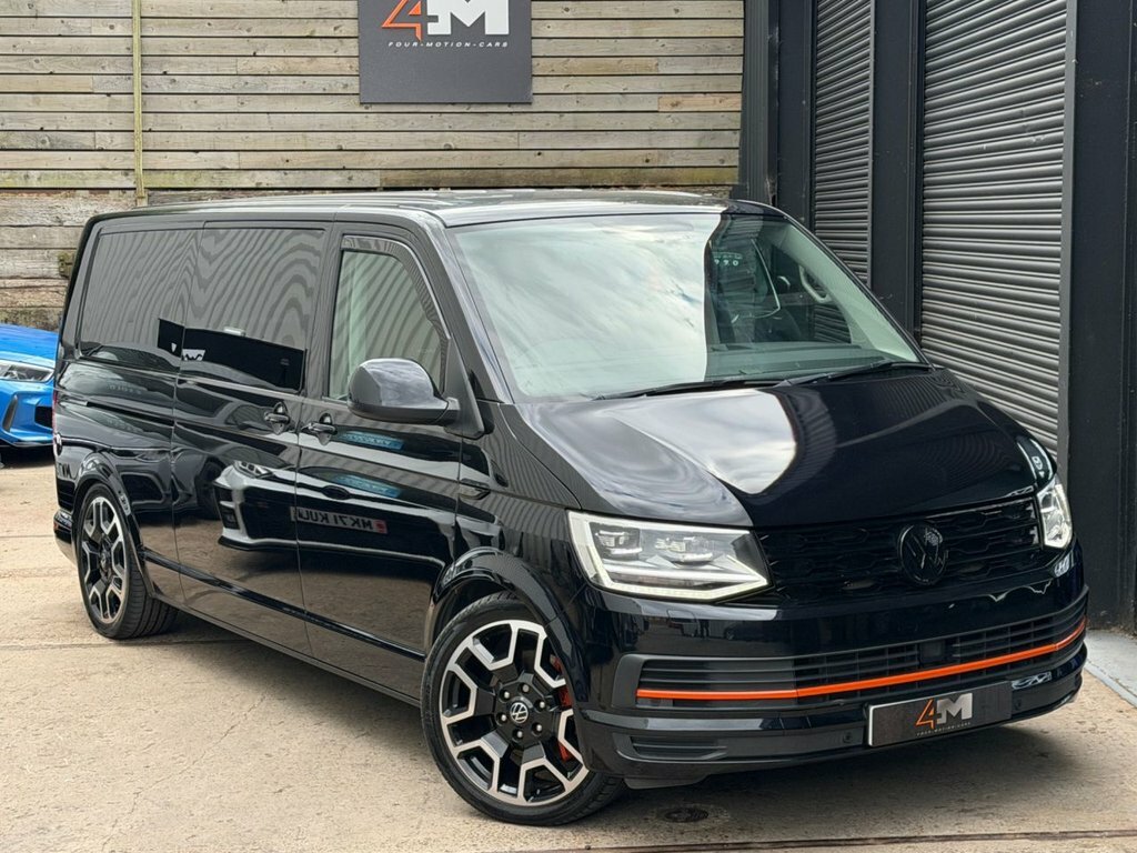 Volkswagen Transporter Shuttle 2.0 Tsi Bluemotion Tech Se Minibus Double Cab Black #4