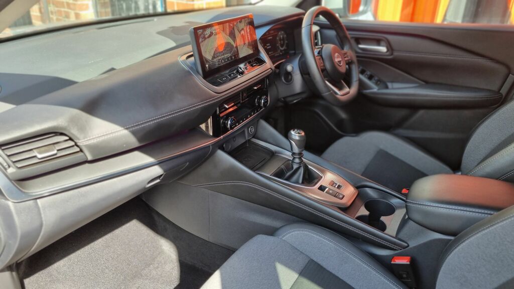 Nissan Qashqai 2024 1.3 Dig-t Mhev N-connecta Suv Hybr Silver #3