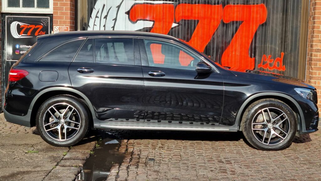 Mercedes-Benz GLC Class 2.1 Glc250d Amg Line Premium Plus Suv Black #2