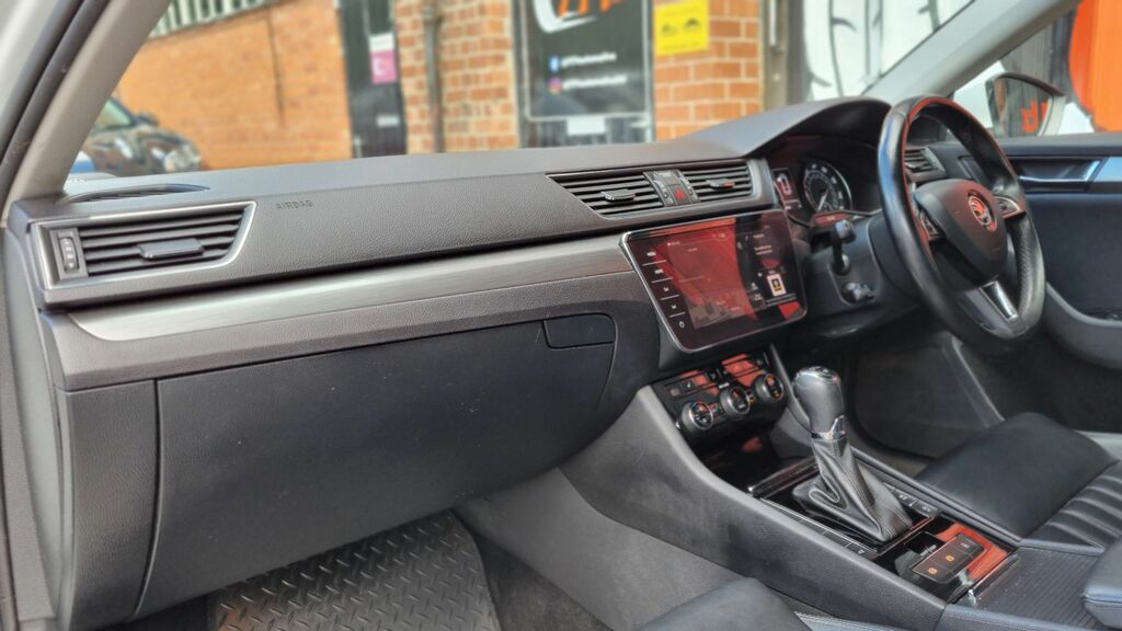 Skoda Superb 2.0 Tdi Cr Se L Executive #11