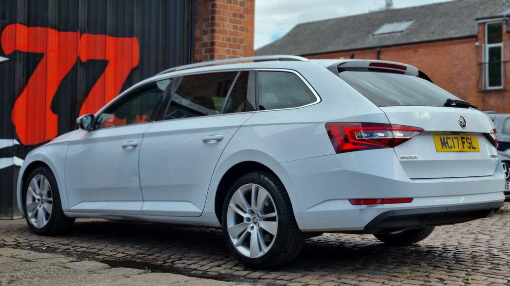 Skoda Superb 2.0 Tdi Se L Executive Estate Dsg Euro White #4