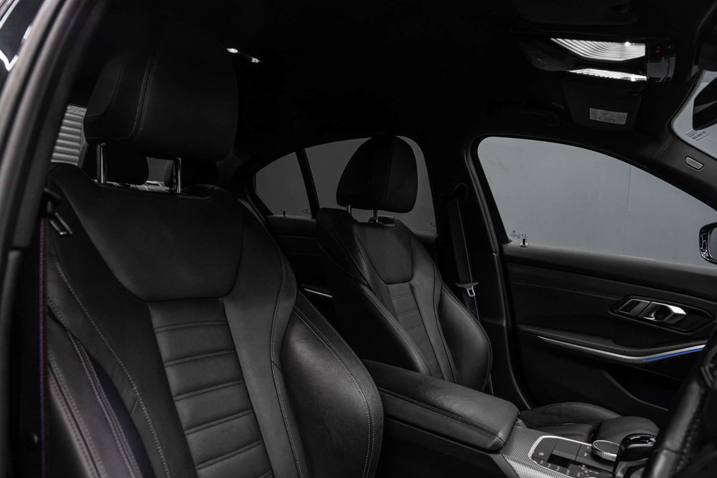 BMW 3 Series M Sport Black #6