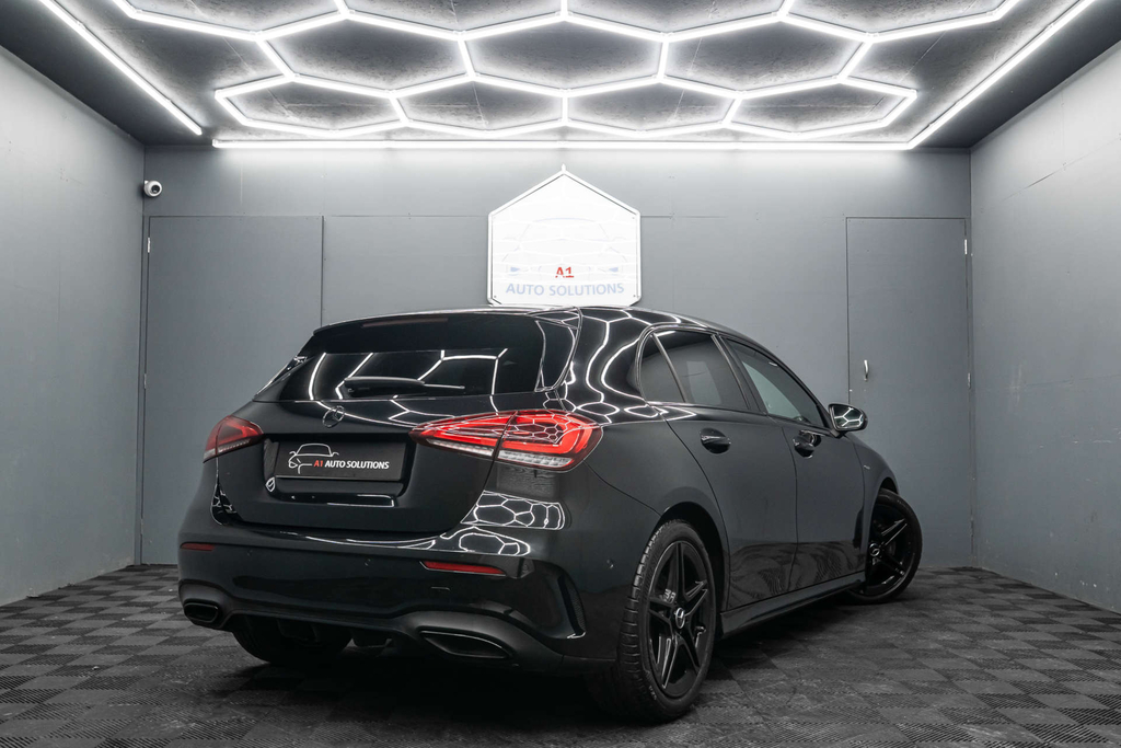 Mercedes-Benz A Class Amg Line Premium E #3