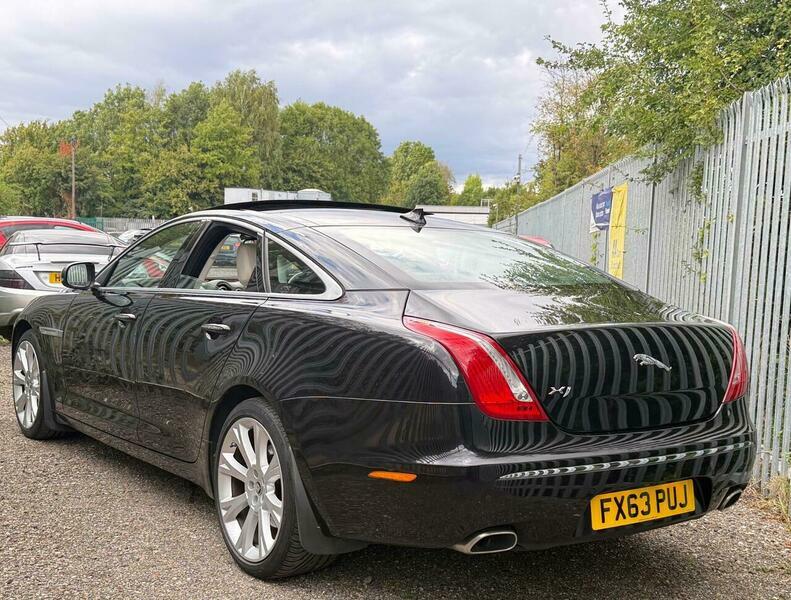 Jaguar XJ 3.0D V6 Premium Luxury Black #4