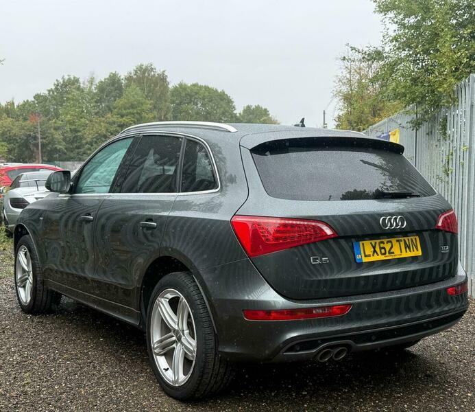 Audi Q5 2.0 Tdi S Line Grey #4