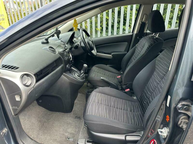 Mazda 2 Hatchback 1.3 Tamura Euro 4 200909 Silver #29