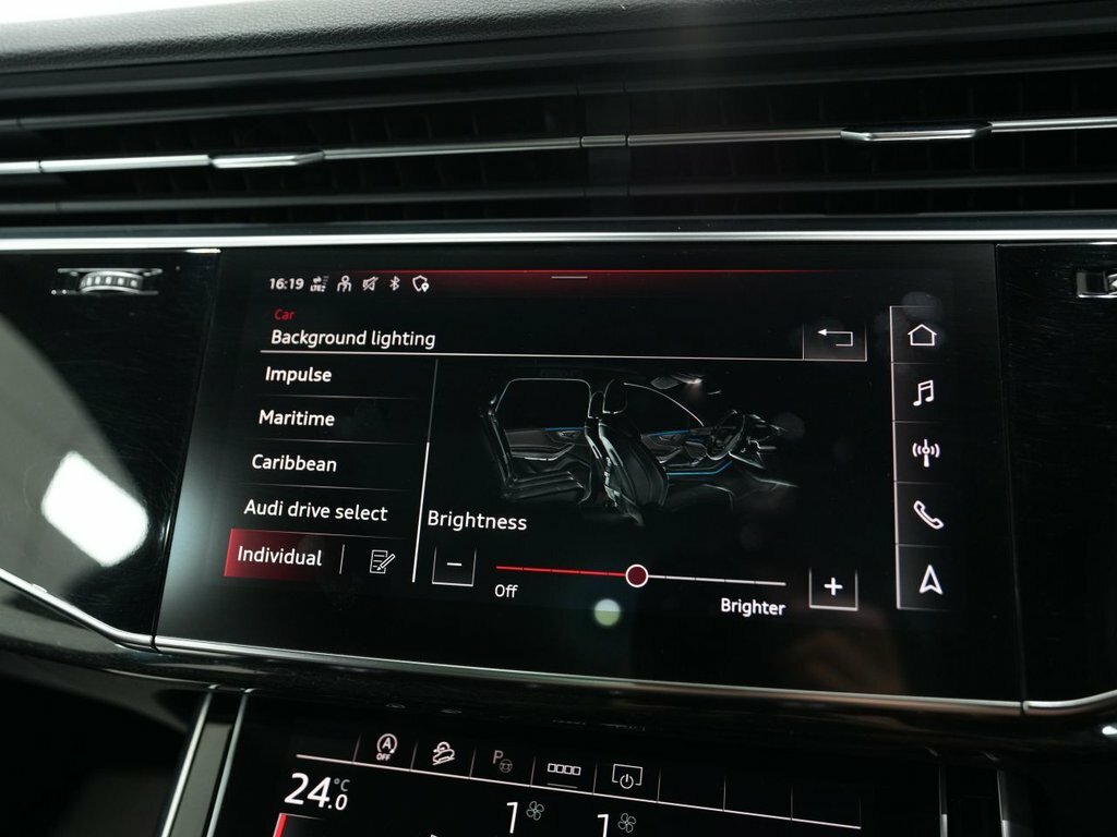 Audi SQ7 4.0 Tfsi V8 Blue #34