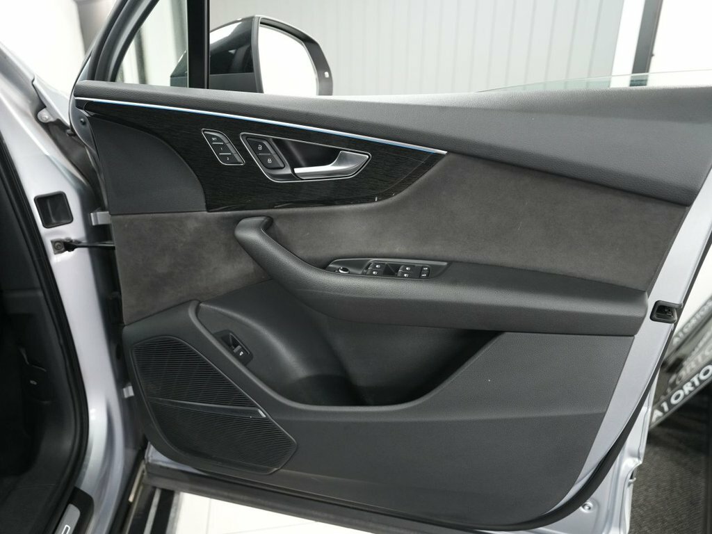 Audi SQ7 4.0 Tfsi V8 Blue #20
