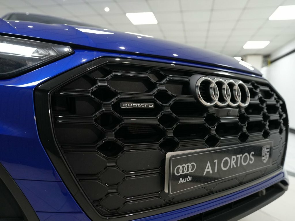 Audi Q5 2L Edition 1 SW72PXT Blue #5