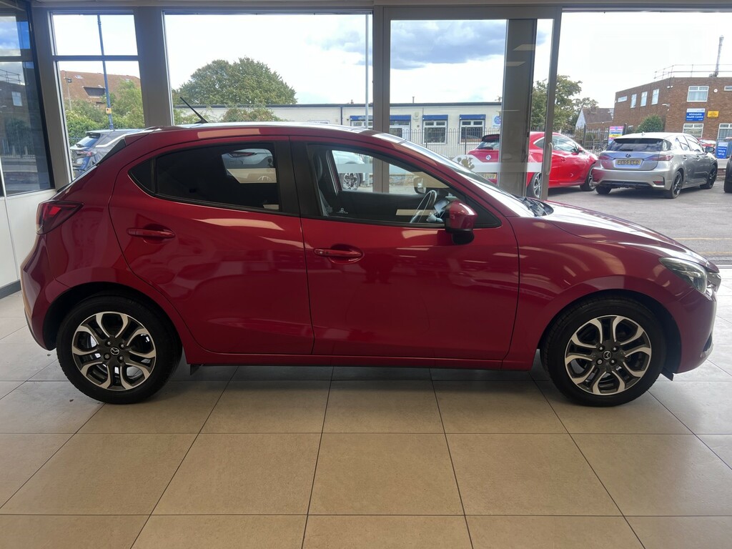 Mazda 2 1.5 Skyactiv-g Sport Nav Red #4