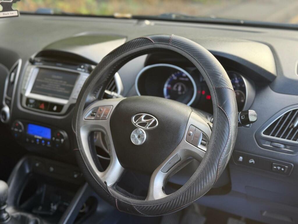 Hyundai Ix35 1.7 Premium Crdi 114 Bhp White #25