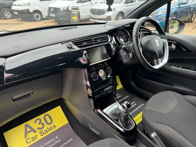 DS DS 3 1.2 Puretech Dstyle Nav Hatchback Manua White #23