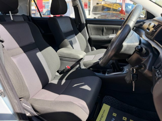Toyota Corolla Hatchback Silver #15