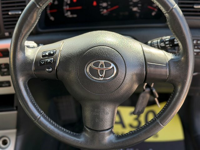 Toyota Corolla Hatchback Silver #32