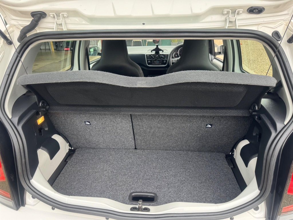 Volkswagen Up Move Up Tech Edition White #41