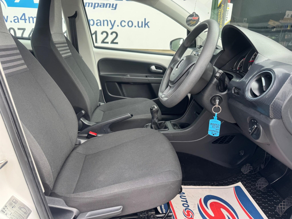 Volkswagen Up Move Up Tech Edition White #18
