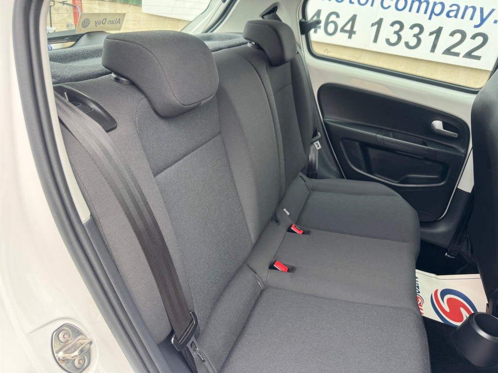 Volkswagen Up Move Up Tech Edition White #21