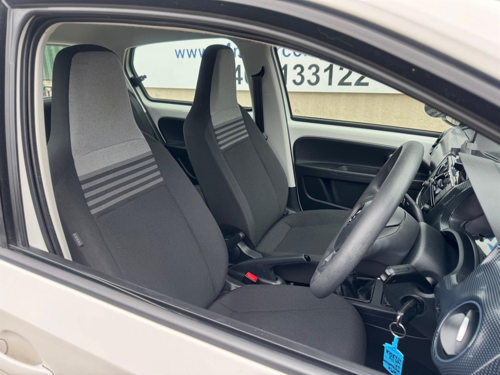 Volkswagen Up Move Up Tech Edition White #17