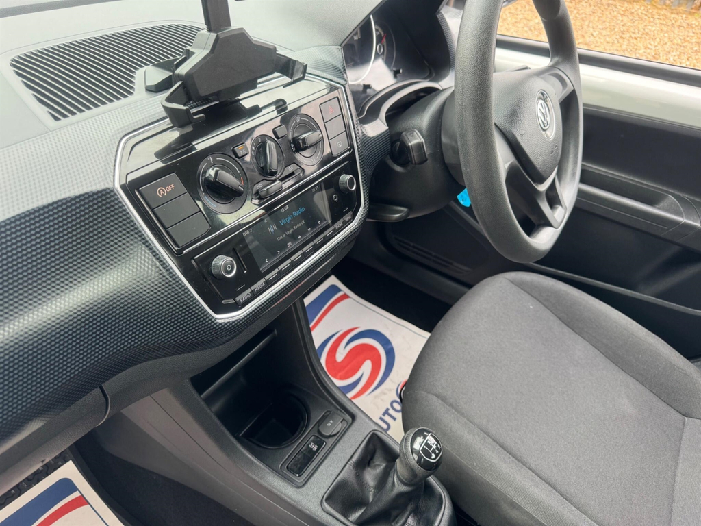 Volkswagen Up Move Up Tech Edition White #14
