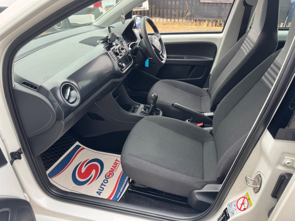 Volkswagen Up Move Up Tech Edition White #44